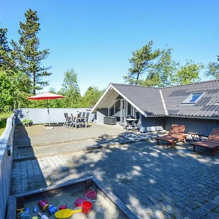 Stunning In Romo With Kitchen * Rømø Kirkeby