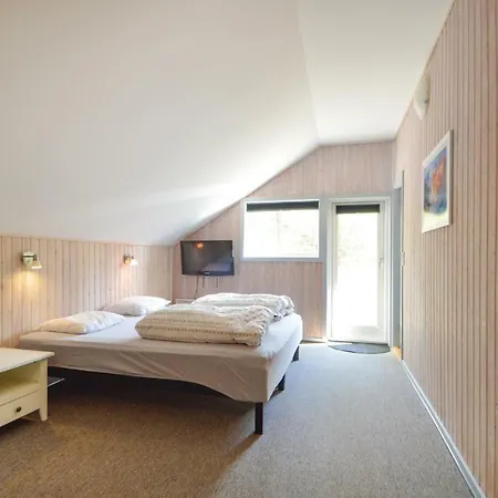 Stunning In Romo With Kitchen Rømø Kirkeby
